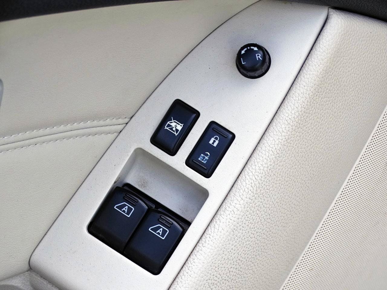 Used 2013 INFINITI G37 Journey w/ Premium Pkg RWD image 18