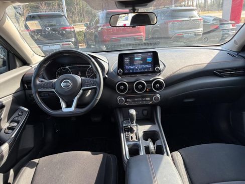 Used 2022 Nissan Sentra SR w/ Lighting Package image 7