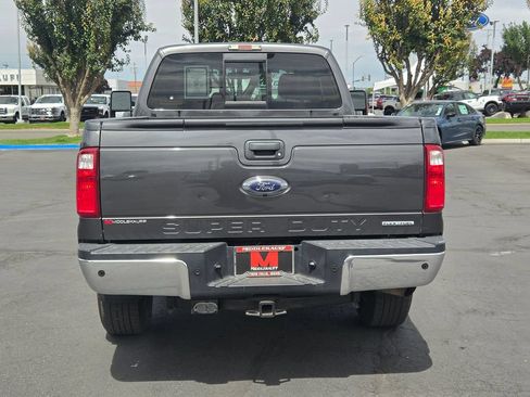 Used 2016 Ford F250 Lariat w/ Lariat Interior Package AWD/4WD image 4