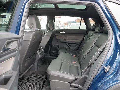 Certified 2023 Volkswagen Atlas Cross Sport SEL R-Line image 17