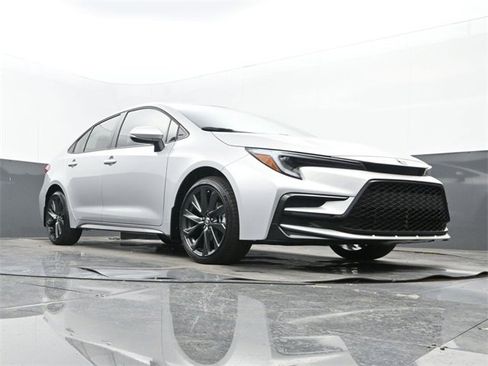 Used 2026 Toyota Corolla SE image 22