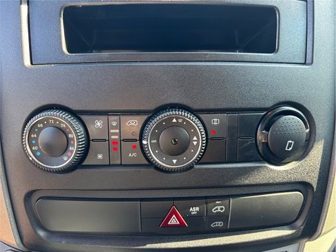 Used 2012 Mercedes-Benz Sprinter 3500 image 20