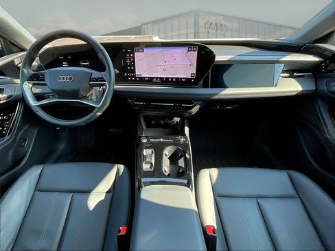 Used 2025 Audi A6 e-tron Prestige AWD/4WD image 9