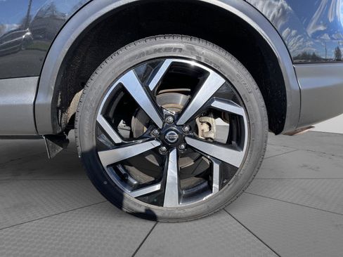 Used 2022 Nissan Rogue Sport SL w/ Premium Package image 25