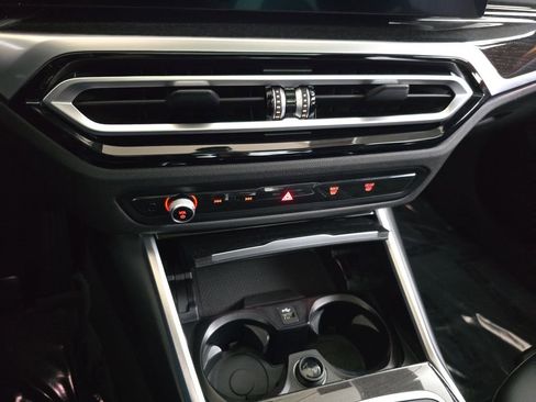 Used 2023 BMW 330i xDrive 330i xDrive w/ Driving Assistance Package image 26