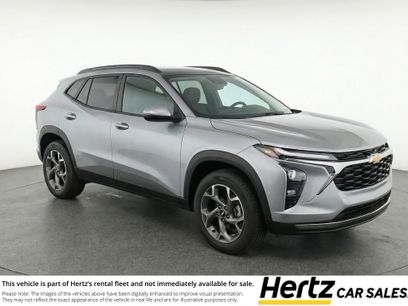 Used 2025 Chevrolet Trax LT