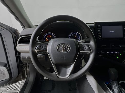 Used 2023 Toyota Camry LE FWD image 18