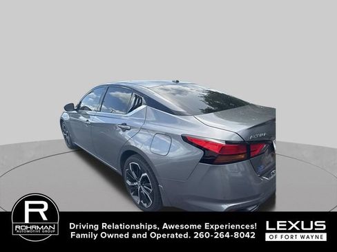 Used 2023 Nissan Altima 2.5 SR w/ SR Premium Package AWD/4WD image 10