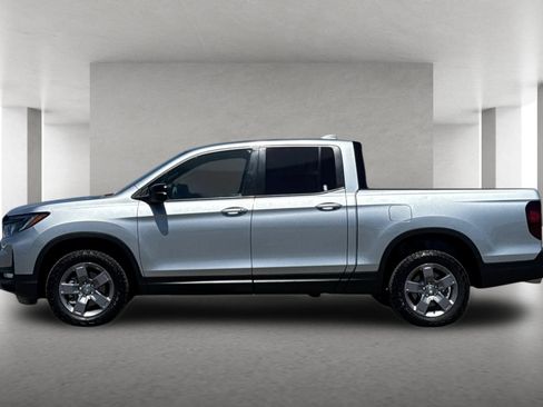 Used 2025 Honda Ridgeline TrailSport image 7