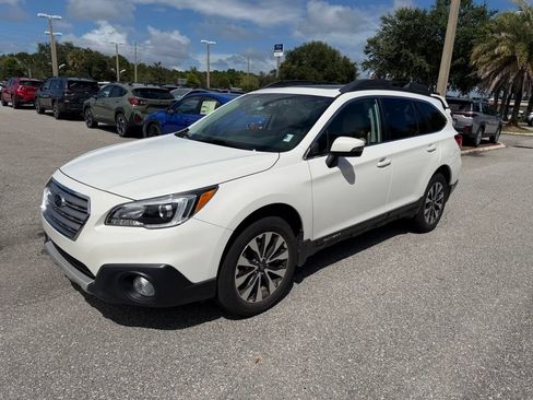 Used 2017 Subaru Outback 2.5i Limited AWD/4WD image 11