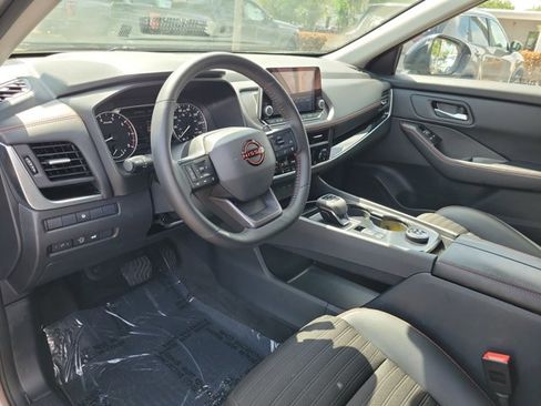 Used 2025 Nissan Rogue SV w/ Rock Creek Premium Package AWD/4WD image 18