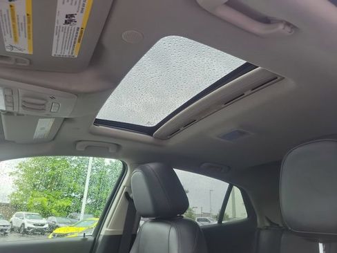 Used 2018 Buick Encore Premium w/ Experience Buick Package AWD/4WD image 21