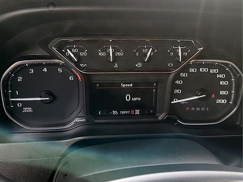 Used 2022 GMC Sierra 1500 SLE w/ X31 Off-Road Package AWD/4WD image 19