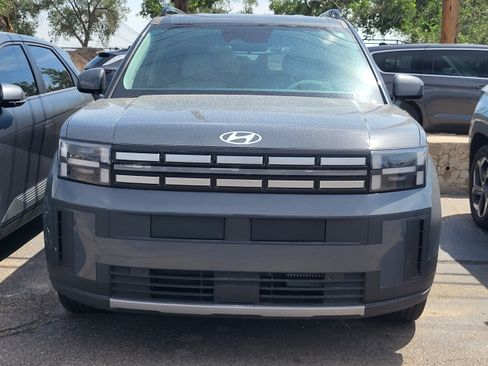Used 2025 Hyundai Santa Fe SEL FWD image 3