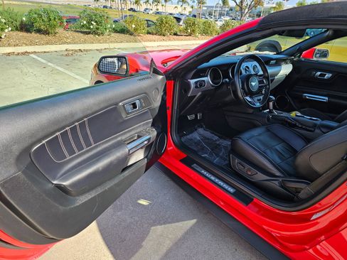 Used 2023 Ford Mustang Premium image 15