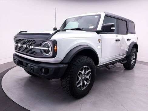 Used 2023 Ford Bronco Badlands AWD/4WD image 12