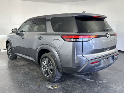 Certified 2022 Nissan Pathfinder S image 8