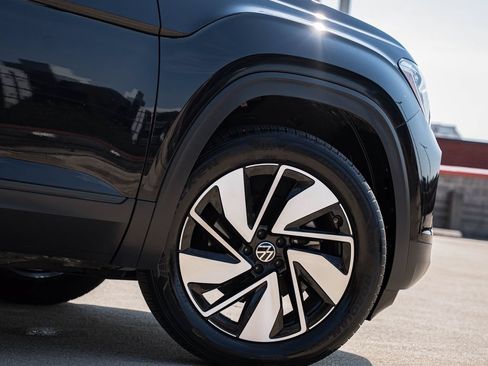 Certified 2026 Volkswagen Atlas SE AWD/4WD image 7