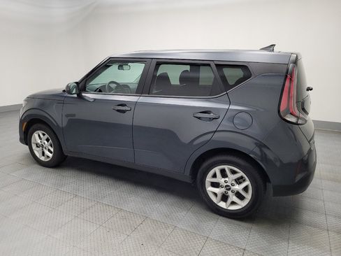 Used 2024 Kia Soul LX w/ Option Group 015 FWD image 3