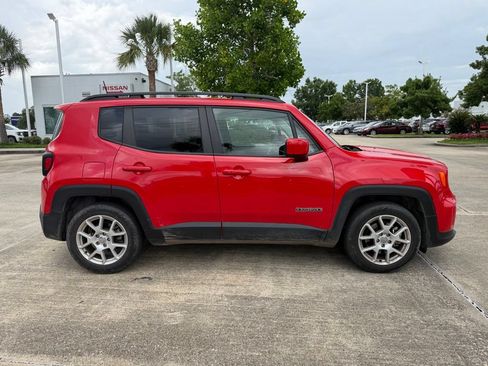 Used 2019 Jeep Renegade Latitude FWD image 4