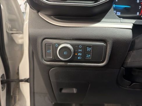 Used 2022 Ford Explorer XLT w/ Equipment Group 202A AWD/4WD image 21