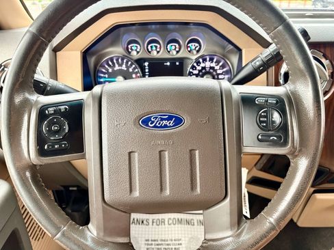Used 2012 Ford F250 Lariat w/ Lariat Interior Pkg AWD/4WD image 13