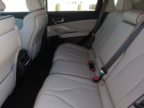 New 2026 Acura RDX SH-AWD w/ Advance Package image 16