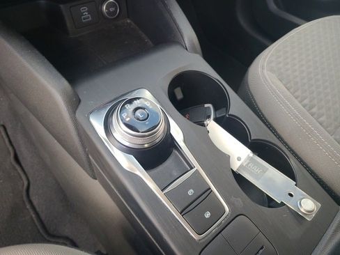 Used 2020 Ford Escape SE Sport image 26