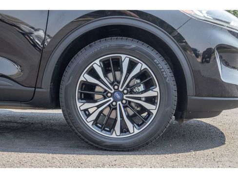 Used 2022 Ford Escape SEL w/ SEL Stealth AWD Package image 9