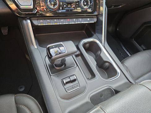 Used 2023 GMC Sierra 1500 Denali w/ Denali Reserve Package image 22