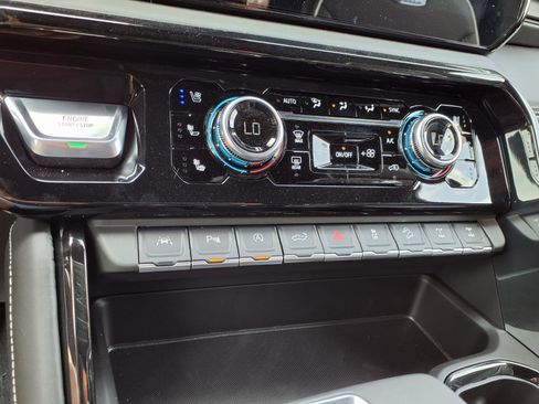 New 2026 GMC Sierra 1500 AT4X AWD/4WD image 8