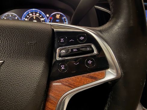 Used 2015 Cadillac Escalade Premium AWD/4WD image 18