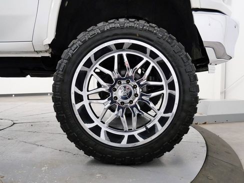 Used 2020 Chevrolet Silverado 2500 LT w/ All Star Edition image 32