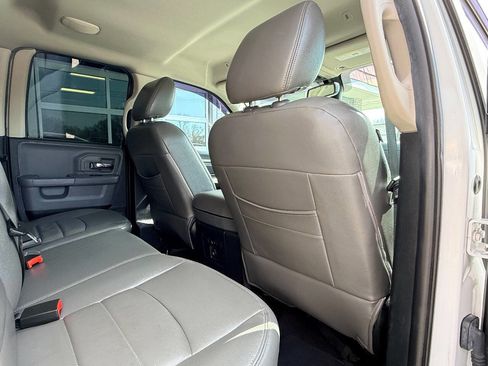 Used 2018 RAM 1500 SLT image 37