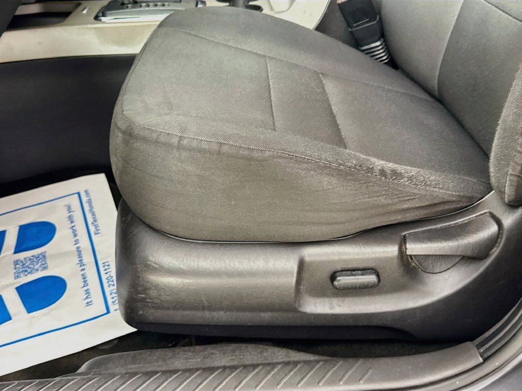 Used 2011 Ford Escape XLT w/ 201A Rapid Spec Order Code FWD image 22