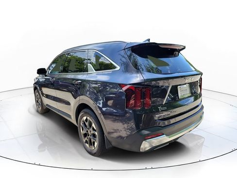 Certified 2026 Kia Sorento S FWD image 7