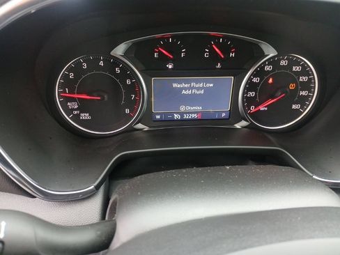 Used 2024 Chevrolet Blazer LT AWD/4WD image 15