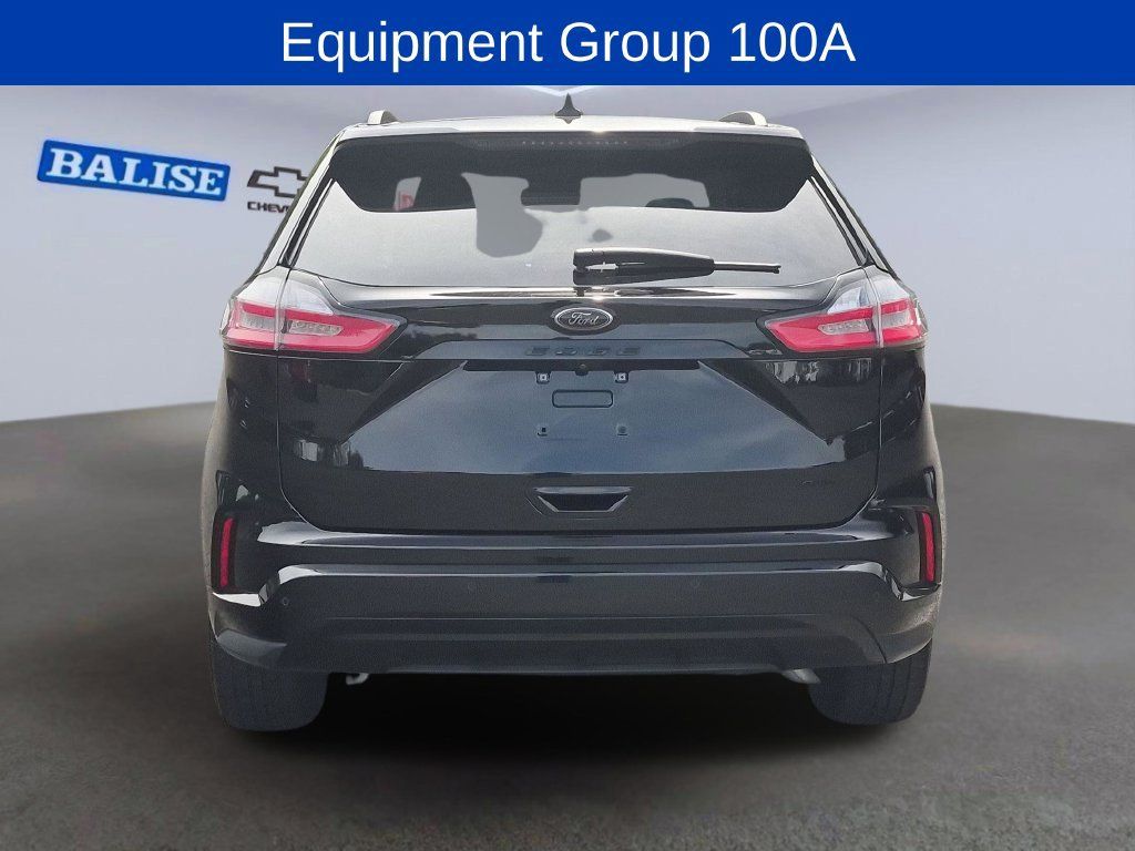 Used 2022 Ford Edge SE w/ Black Appearance Package AWD/4WD image 4