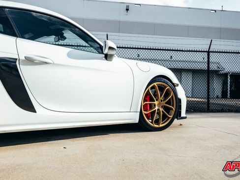 Used 2020 Porsche 718 Cayman GT4 image 29