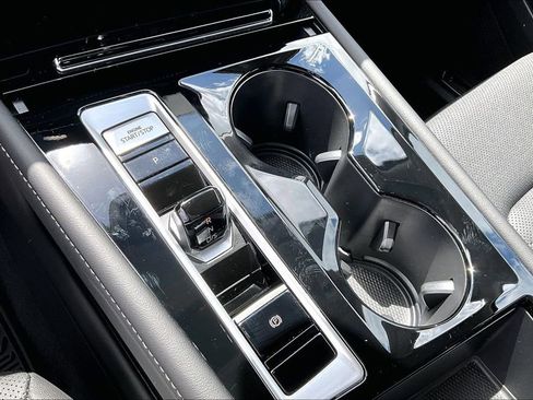 Certified 2026 Volkswagen Atlas SE AWD/4WD image 28