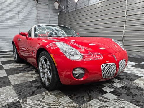 Used 2006 Pontiac Solstice Convertible w/ Premium Package RWD image 5