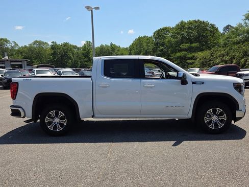 New 2026 GMC Sierra 1500 SLE w/ Preferred Package AWD/4WD image 11