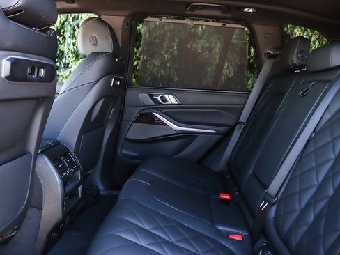 Used 2024 BMW X5 sDrive40i w/ Executive Package RWD image 19