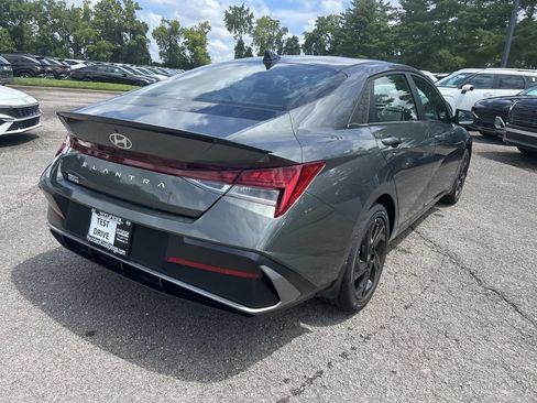 New 2026 Hyundai Elantra SEL Sport Premium FWD image 7