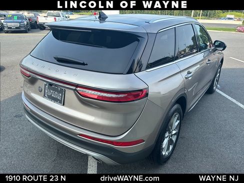Certified 2021 Lincoln Corsair AWD w/ Premium Package image 8