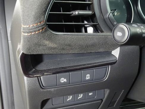 Used 2024 MAZDA MAZDA3 s image 17