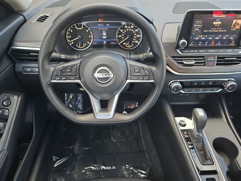 New 2026 Nissan Altima 2.5 SV AWD/4WD image 14