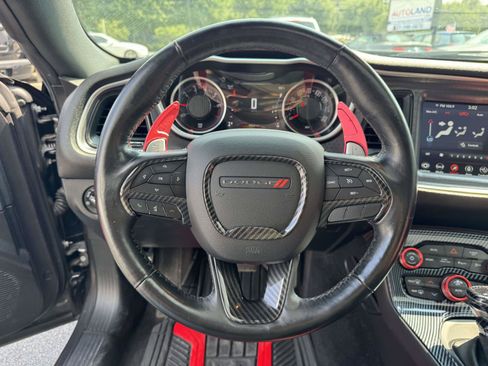 Used 2018 Dodge Challenger GT w/ Driver Convenience Group AWD/4WD image 11