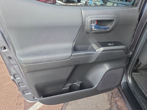 Certified 2023 Toyota Tacoma TRD Off-Road image 21