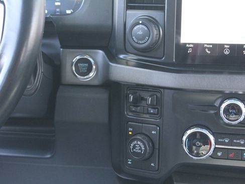 Used 2024 Ford F350 Platinum w/ Tremor Off-Road Package AWD/4WD image 20